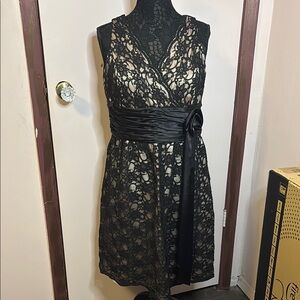 Elegant Black Lace Dress